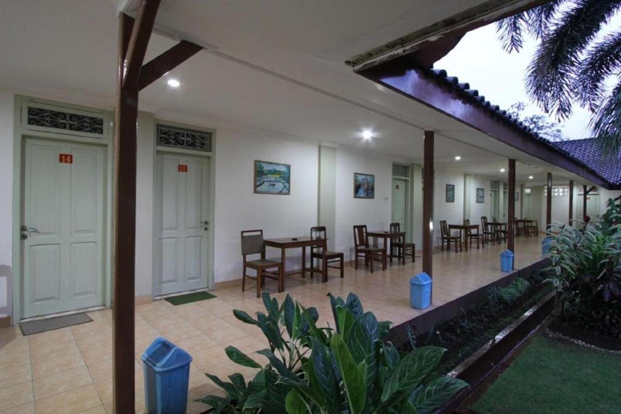 Hotel Besar Purwokerto Extérieur photo