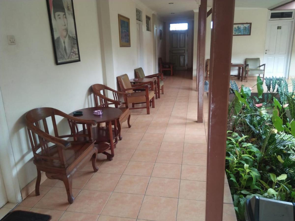 Hotel Besar Purwokerto Extérieur photo
