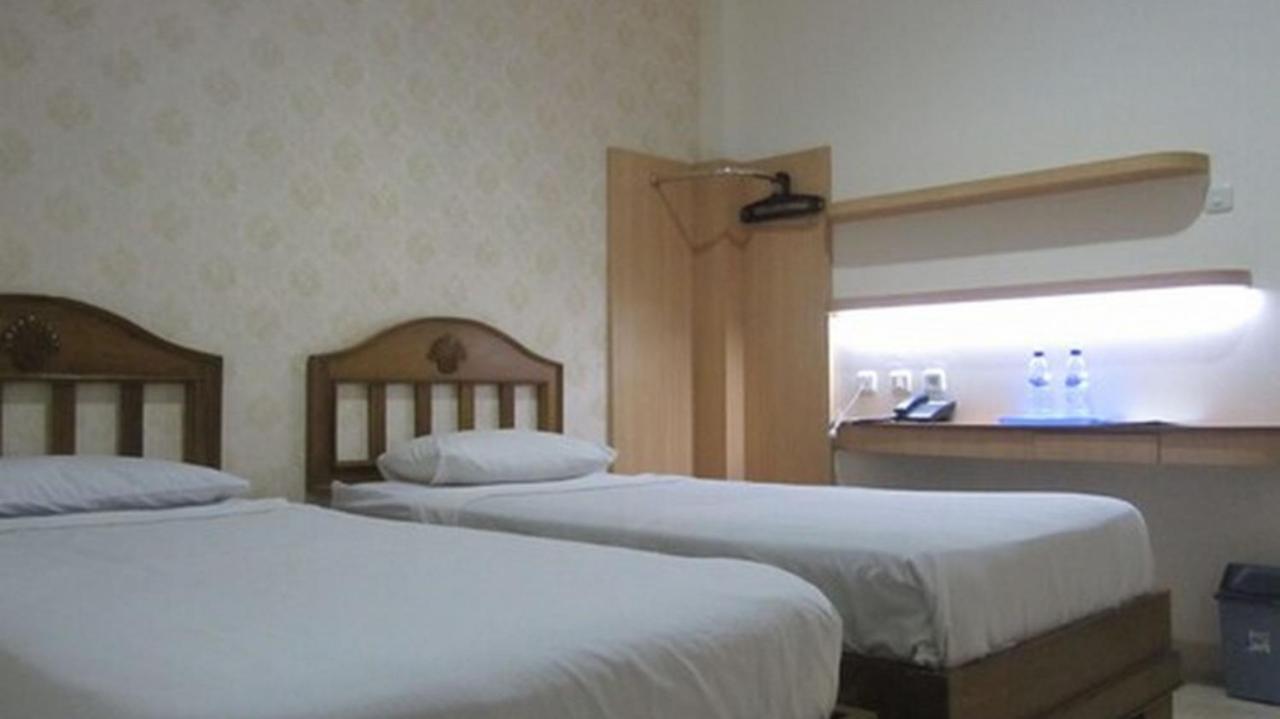 Hotel Besar Purwokerto Extérieur photo