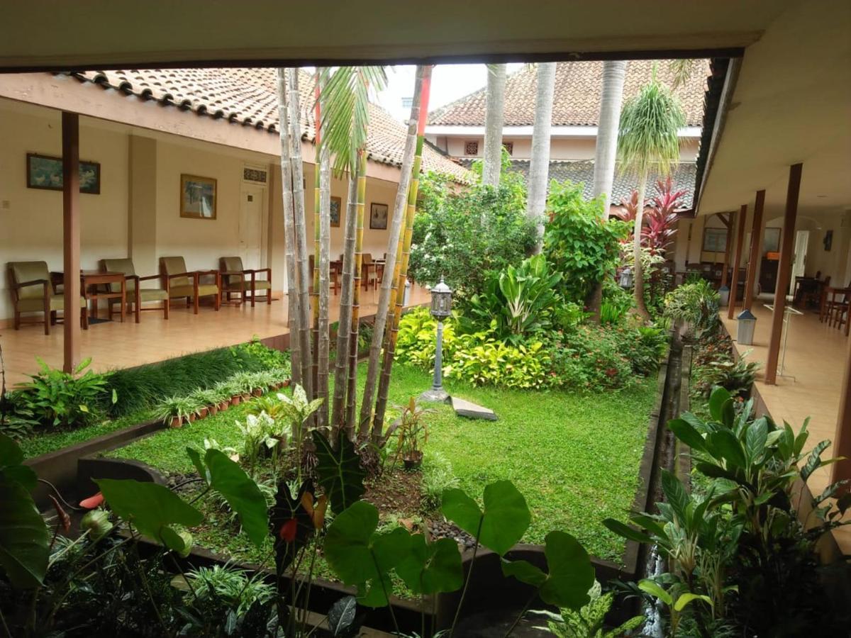 Hotel Besar Purwokerto Extérieur photo