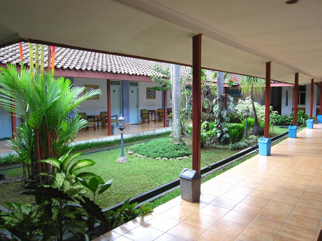 Hotel Besar Purwokerto Extérieur photo