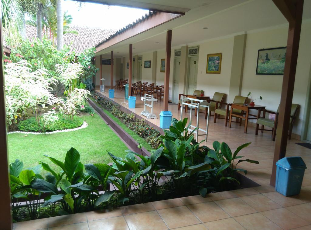 Hotel Besar Purwokerto Extérieur photo