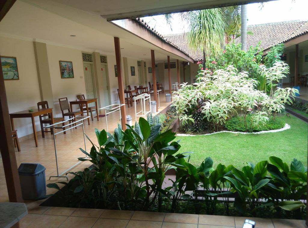 Hotel Besar Purwokerto Extérieur photo